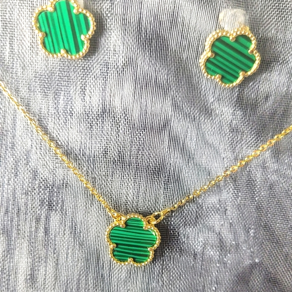 no brand Accessories - Necklace and stud earrings jewelry set/Five Petal Flower Earrings and Necklace